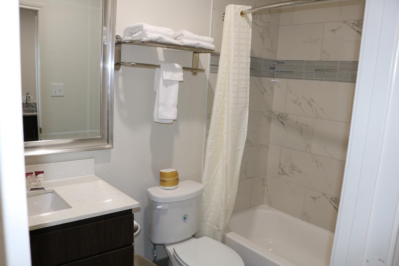 Scottish Inn & Suites - Iah Airport Humble Eksteriør bilde