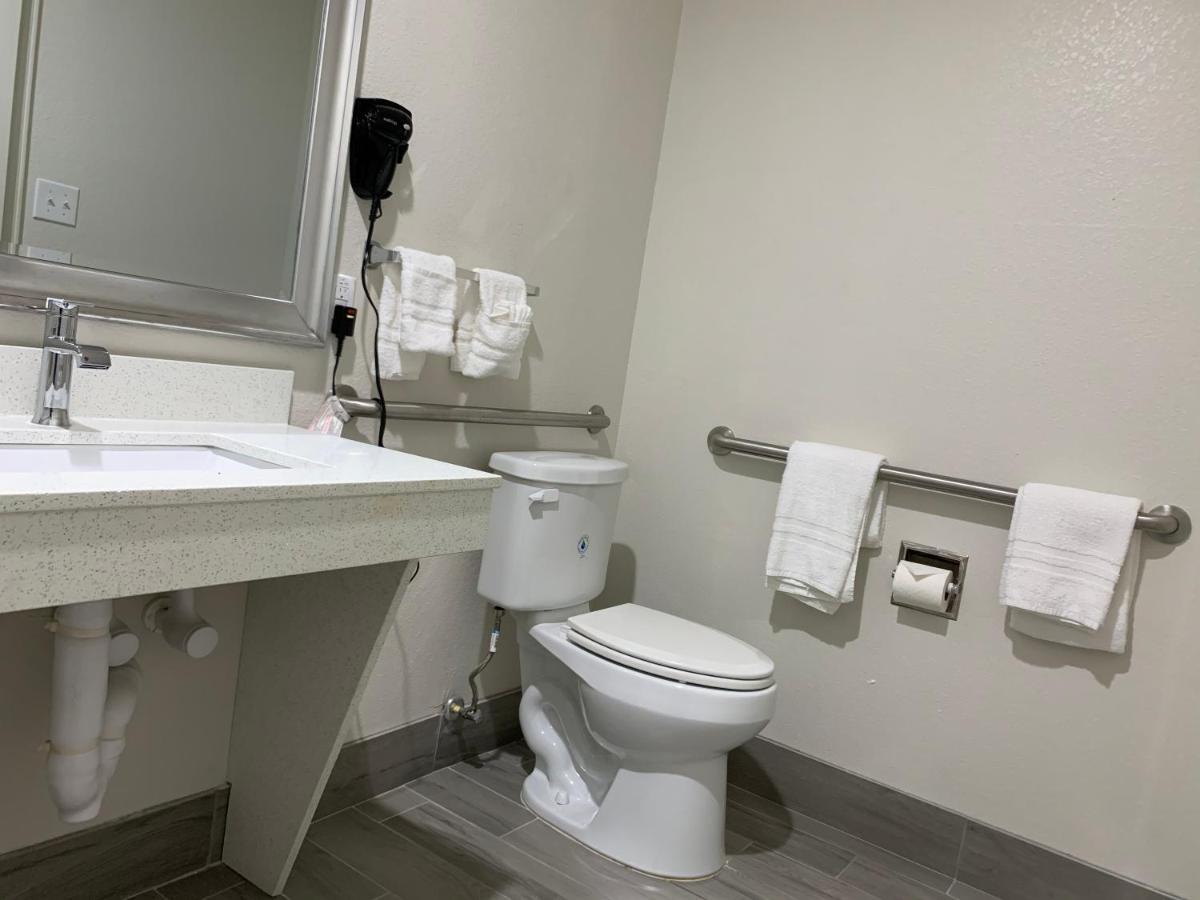 Scottish Inn & Suites - Iah Airport Humble Eksteriør bilde
